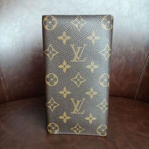 Louis Vuitton Large Size Monogram Cancas Leather Bi-Fold Wallet